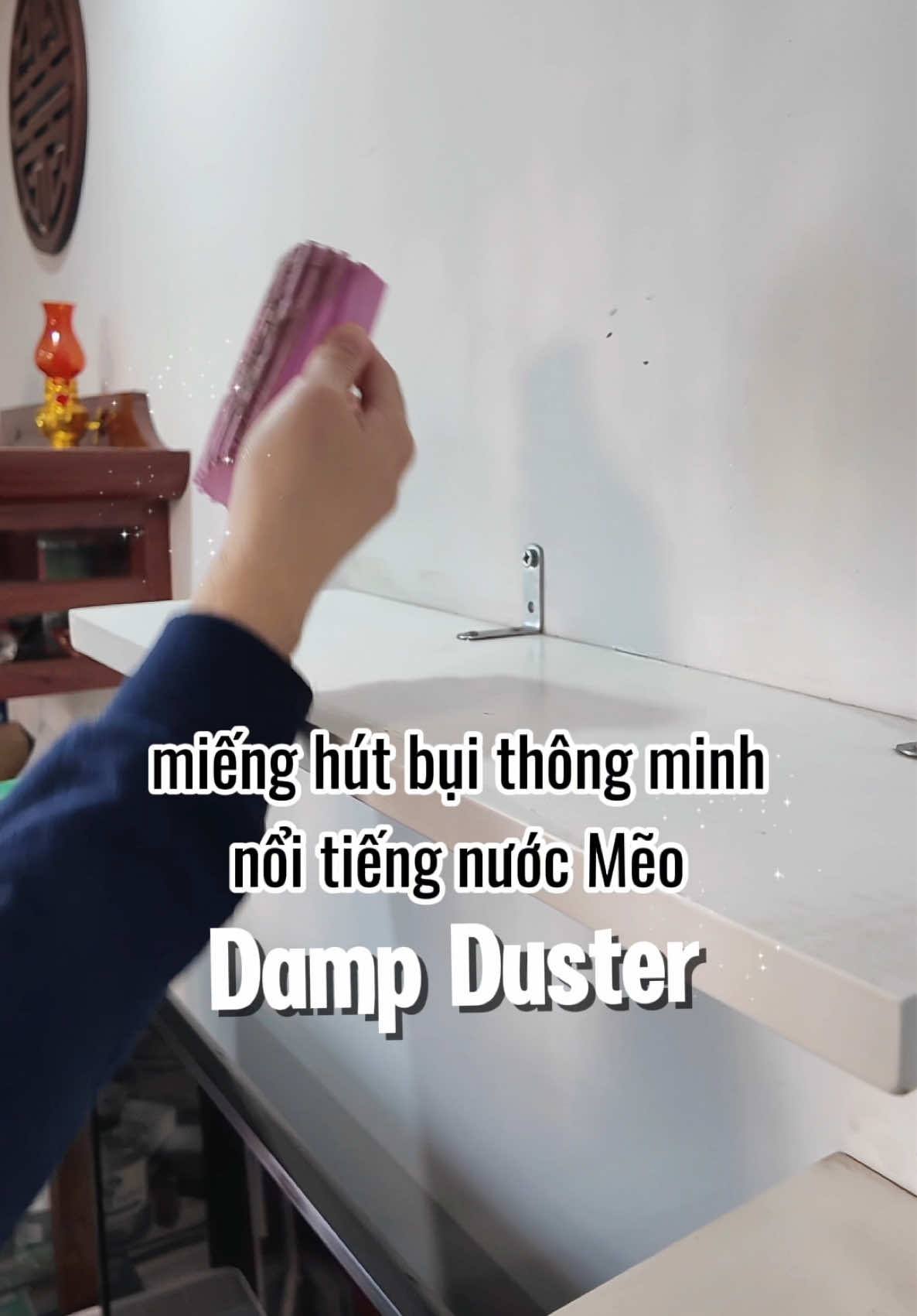 Mua được miếng lau chùi đa năng hút bụi, dọn dẹp thông minh tiết kiệm thời gian,  không cần phải chậu nước khăn lau lích kích nữa 🥹🥹 #mecucman #mebimreview #giadungtienich #scrubdaddy #dampduster #giadungthongminh #mebimnoitro #viral #xuhuong 