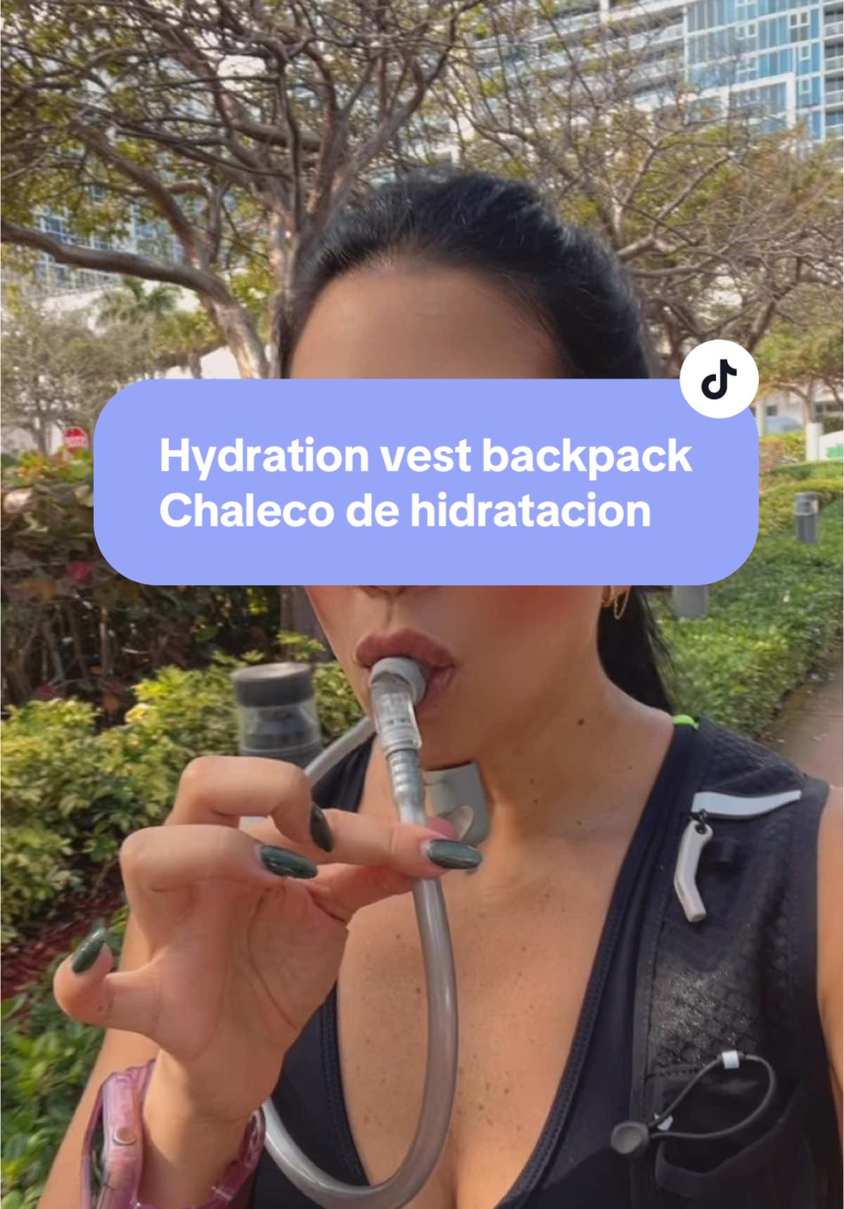 Hydration vest backpack  Chaleco de hidratación para hacer deporte!  #hydrationvest #vest #workout #hydration #hidratacion #water 