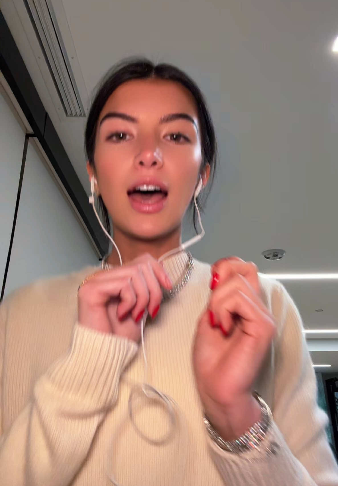 @ACQUIRED STYLE @DaniellePheloung truly inspirational 👑