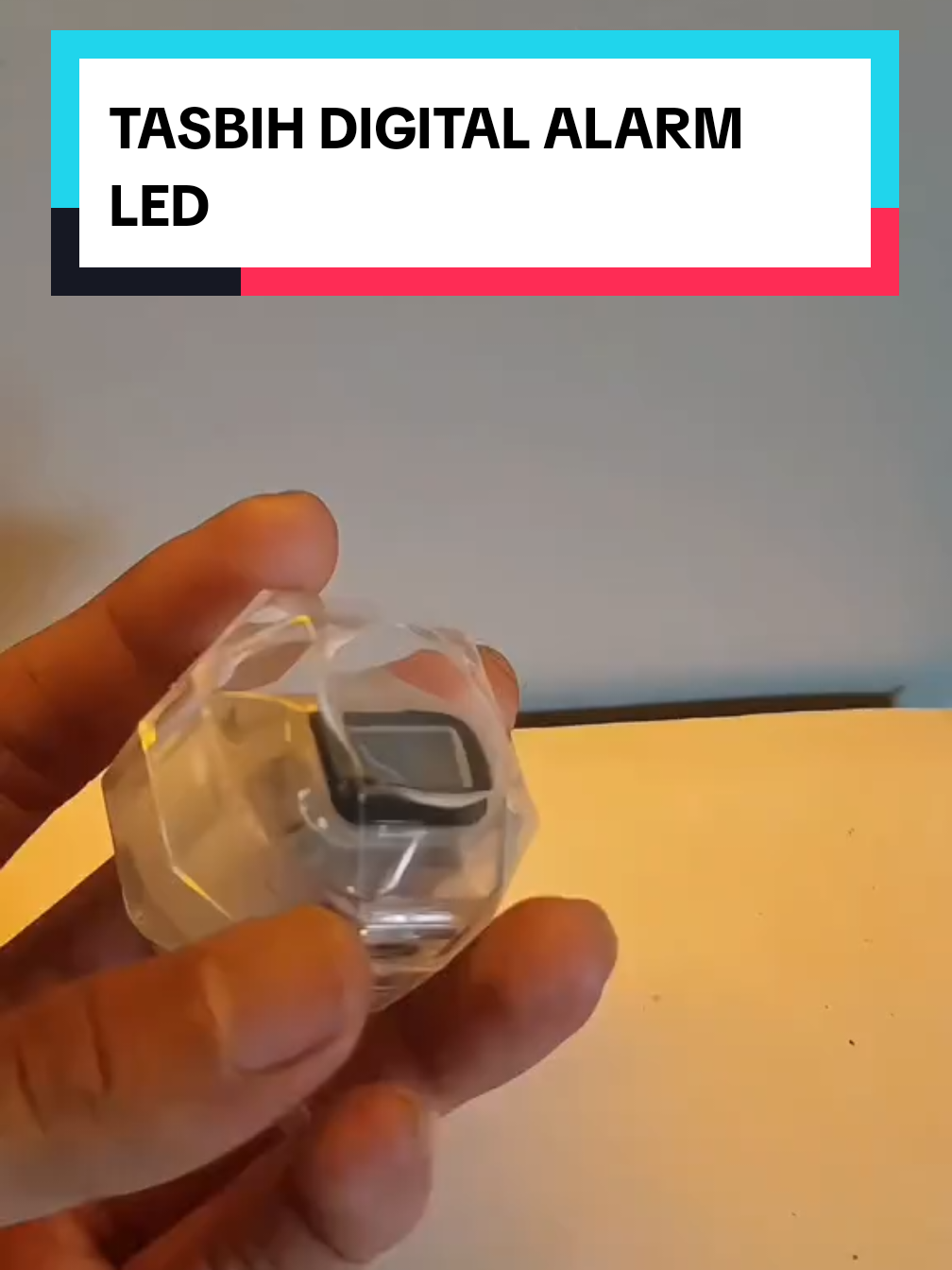Tasbih led alarm bentuknya kecil, mungil dan design transparan membuat design makin kece. lampu akan berkedip setiap kelipatan 100 dan tombol nya pun nyaman saat digunakan. Yang mau order gercep di co sekarang! #tasbihdigital  #bestseller  #masyaallahtabarakkallah  #wibgajian  #tasbih 