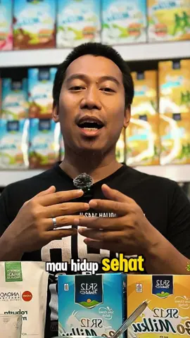 Kamu yang punya gula darah tinggi, tapi hobi minum kopi susu dan belum menjadi penikmat kopi hitam sejati. Hari ini kita akan menjadikan kopi susu itu pola hidup sehat. Sehatnya dimana dan bagaimana caranya? Gunakan gomilku gold SR12 atau yang gomilku premium varian original SR12 dicampur dengan kopi hitam dengan metode penyajian vietnam drip. Kenapa pakai gomilku gold SR12, karena kandungan gula 0% dan kandungan kolesterol 0%. Jadi mulai dari sekarang yang mau pola hidup sehat, tapi tidak meninggalkan hobi minum kopi susunya, yuk ngopi susu bareng gomilku gold SR12. Waktunya ngopi bosku… #kopisusu #kopi #susu #susukambing #hidupsehat #rutin #gomilkusr12 #herbal #sr12herbalskincare #ngopi 