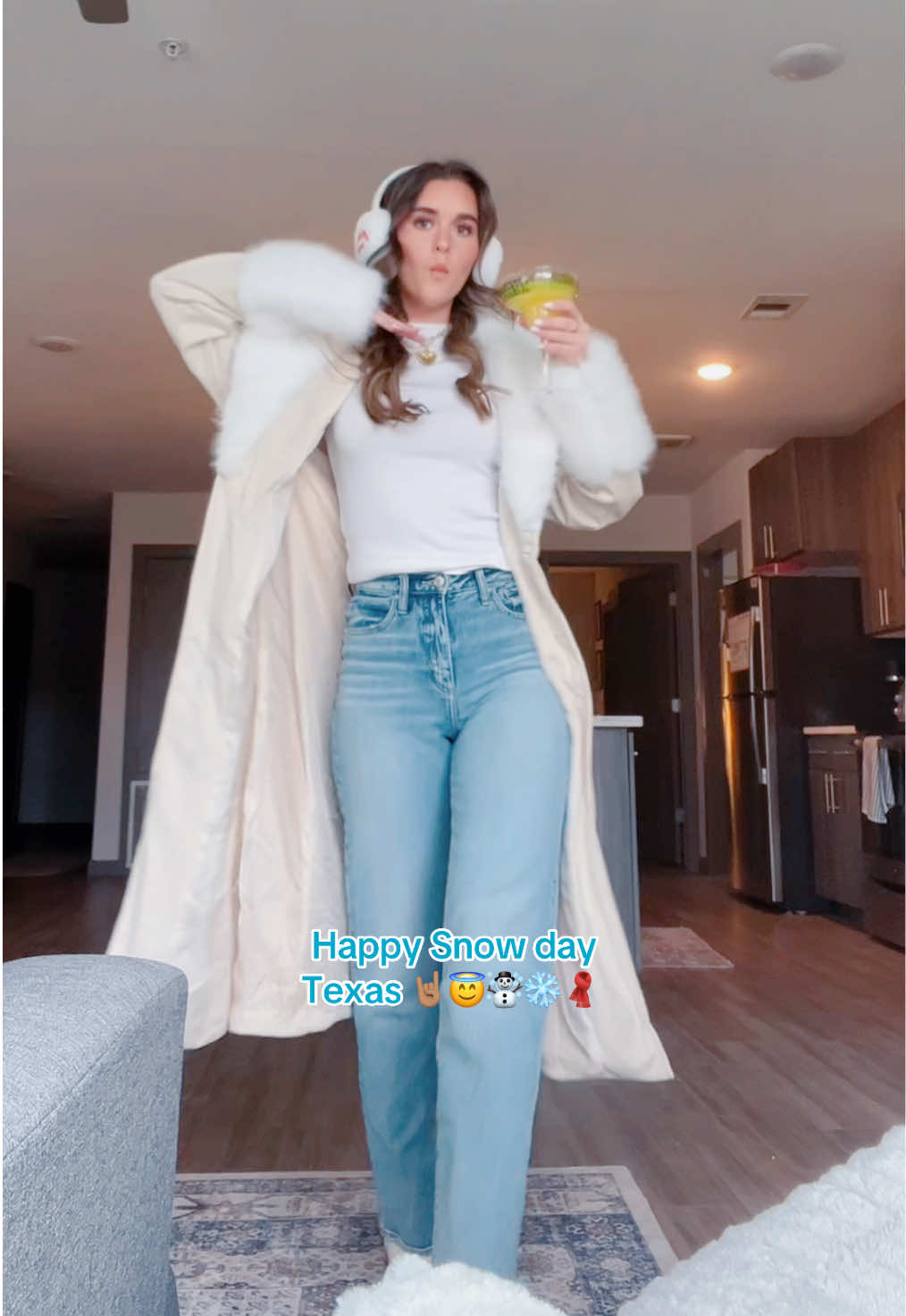 Literally freezing but feeling cute 