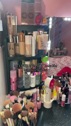 Who wanna share🥺♥️. #fyp #fypシ #viral #beauty #newmakeup #makeup #girly #vanitymakeup 