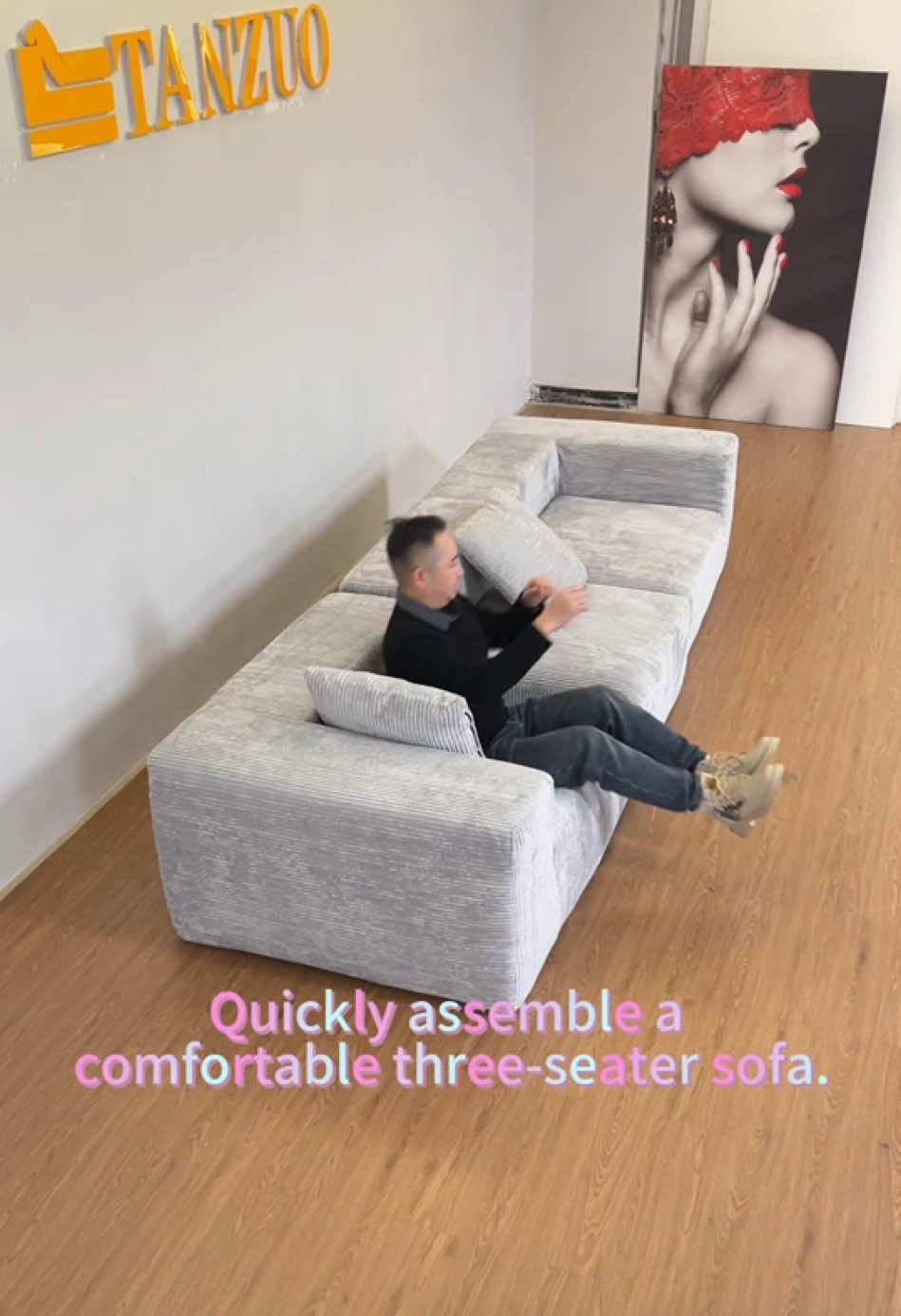 Gently pull and bounce back!#compressionsofa #compressedsofa #modularsofa #tanzuosofa 