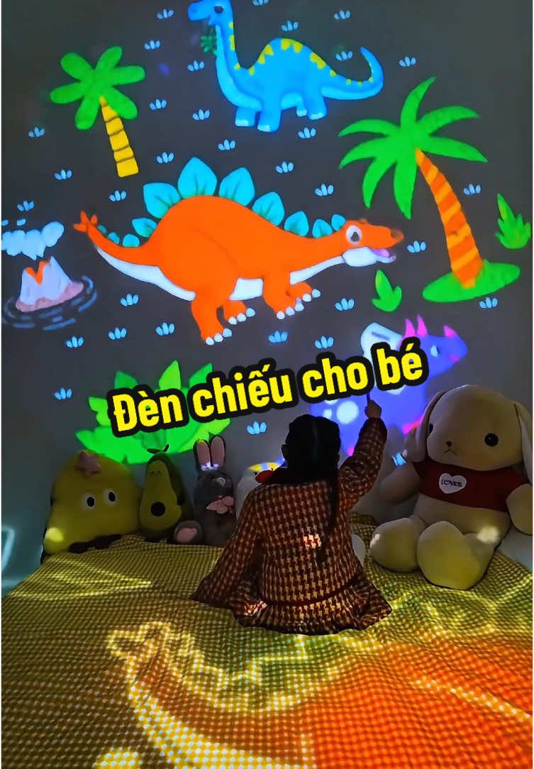 Đèn chiếu bầu trời sao cho bé #review #denchieusao #dochoichobe #ngocreview 