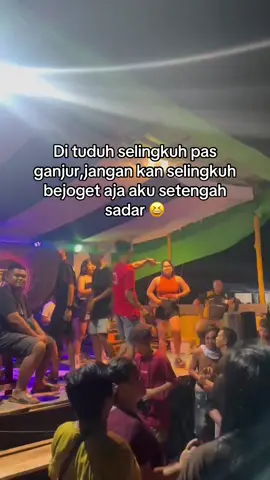 Minum aja ndk 😂#foryoupage #fypp #fypdong #lewatberandafyp 