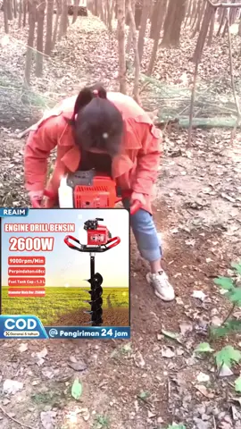 Kekuatan yang melimpah membuat tanah menjadi mudah#reaim #fyp #tools #powertools #bor #bensin #borbensin