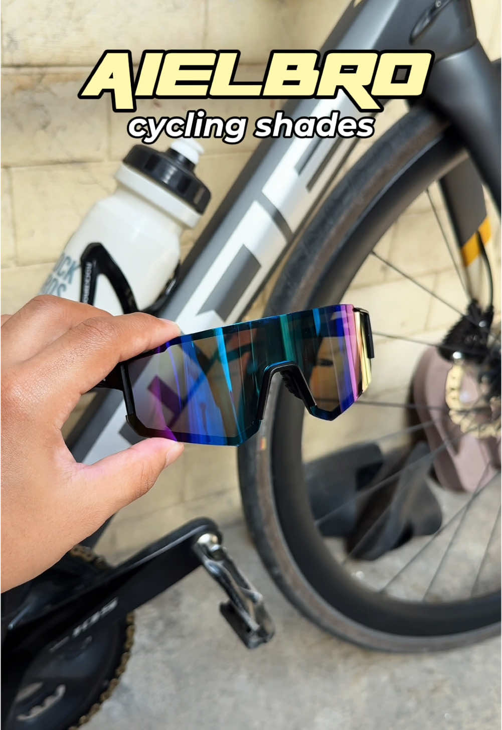 Aielbro UV400 Cycling Shades #aielbro #aielbrocyclingshades #cyclingshades #shades #cycling #scvcncyclingshades #mursean #siklistangtiktoker 