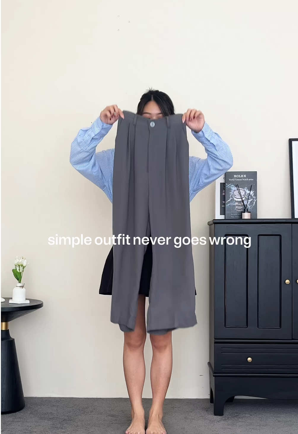 simple outfit never goes wrong🫶🏻 #gayaditiktok #fashiontiktok #belilokal #racuntiktok #simpleoutfit #casualoutfits #ootdinspo #fashioninspo #outfit 