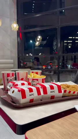 It's Finger Lickin' Good  #eshuu410 #shinwari #Foodie #viral #viralvideo #kfcpeshawer #hbkhypermarket #viral #viralvideo #vediography #amazing #Foodie #foodlovers #fyp #fypシ #foryou #foryoupage @-454- @𝐌𝚛◕‿◕ℍ𝐨𝐧𝐞𝐲 @Meer Usman 