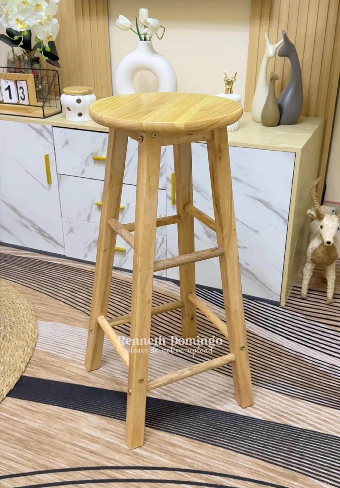 Sobrang ganda 😍 yung quality tlaga soafer 💯 #chair #barchair #barstool #stool #woodchair #fyp #Home #homedecor 