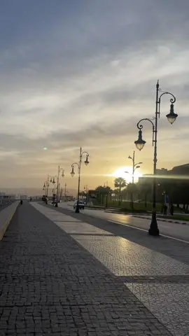 صباح الطاقة الإيجابية #صباح_الخير #عبارات#تحفيز#يوم_جديد#بحر#مشي#شروق_الشمس 