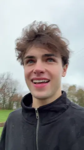 Foxy love this morning from Pongo 🦊❤️ *NOT A PET*!!! 