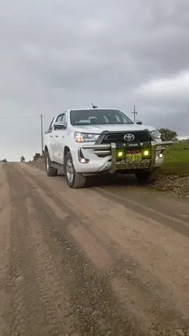 #escobar #trokita #campo #viajes #toyota #hilux #tik_tok 