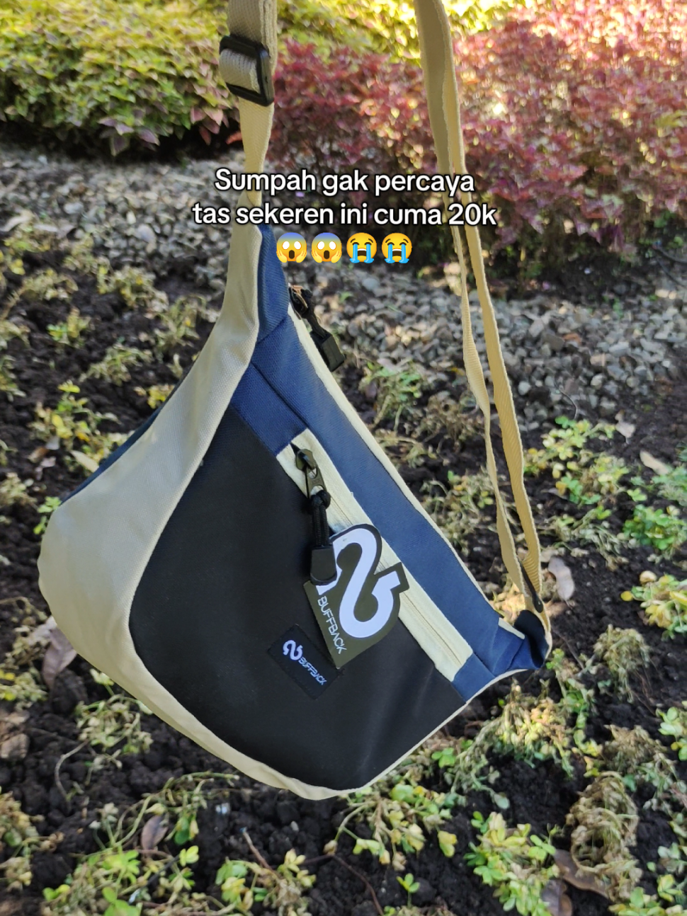 cocok banget buat yang suka bawa barang banyak. #rekomendasitas #tasslempangkeren #tasslempangmurah #slingbag #fyp 