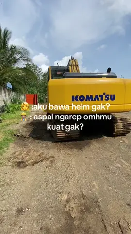 Ngene a #padahariini #vickytowingtulungagung #selfloader #kulitambang #operator_excavator 