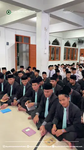 Opening of Languange Activity #capcut #trend #fyp #dayahterpaduinshafuddin #bandaaceh #pesantren #bahasa #inggris 