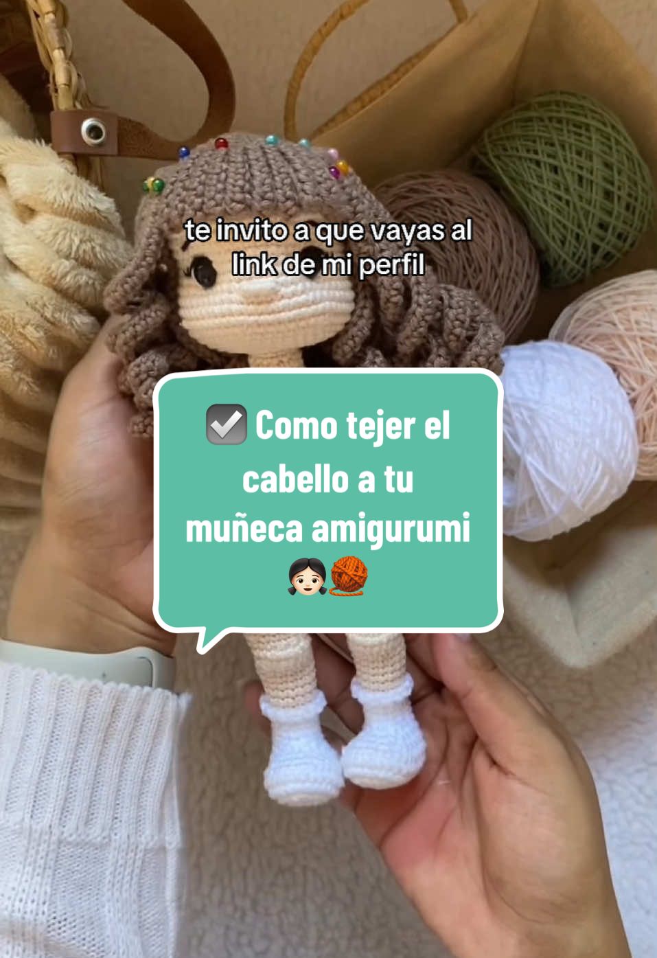 👉🏻 Te muestro esta técnica de cómo tejer el cabello a tu muñeca amigurumi 🤩 Para muchos más consejos te invito a que vallas al link de mi perfil 👆🏻 #amigurumislove #amigurumispersonalizados #hiloscroche #amigurumiscrochet #amigurumispatrones #crochettutorial #patronescrochet #amigurumispasoapaso #patronesamigurumis 
