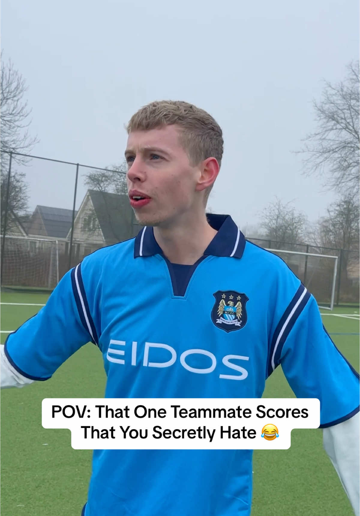 I can’t be the only one right 😂 #foryou #viral #football #Soccer 