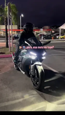 #r1 #yamaha #biker #pollitosdecolores🐥 