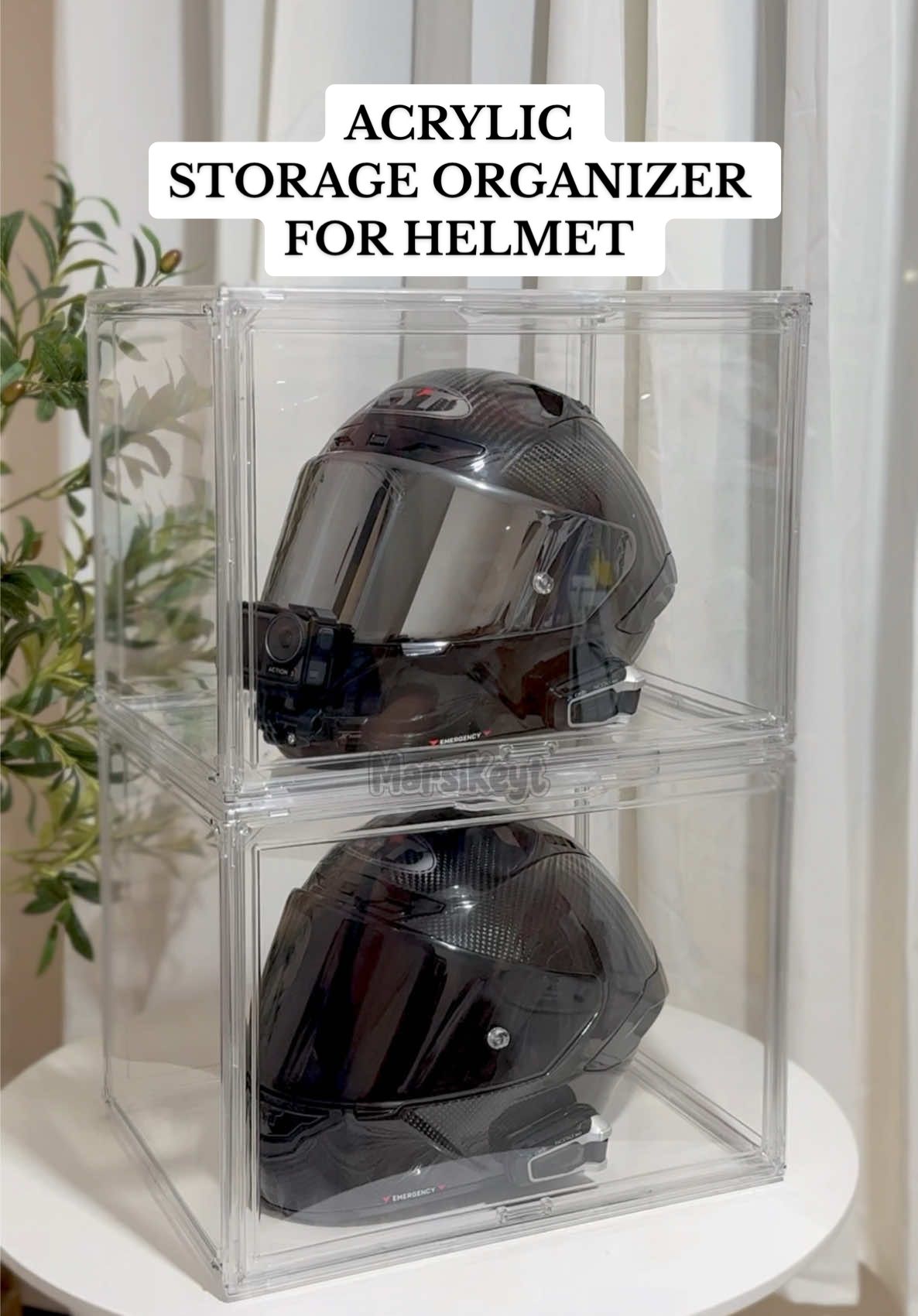 Magandang lagayan ng helmet para iwas alikabok ✨ #AcrylicOrganizer #AcrylicStorage #AcrylicBox #HelmetBox #Helmet #KYTNzRace #CarbonHelmet #KYTHelmet  