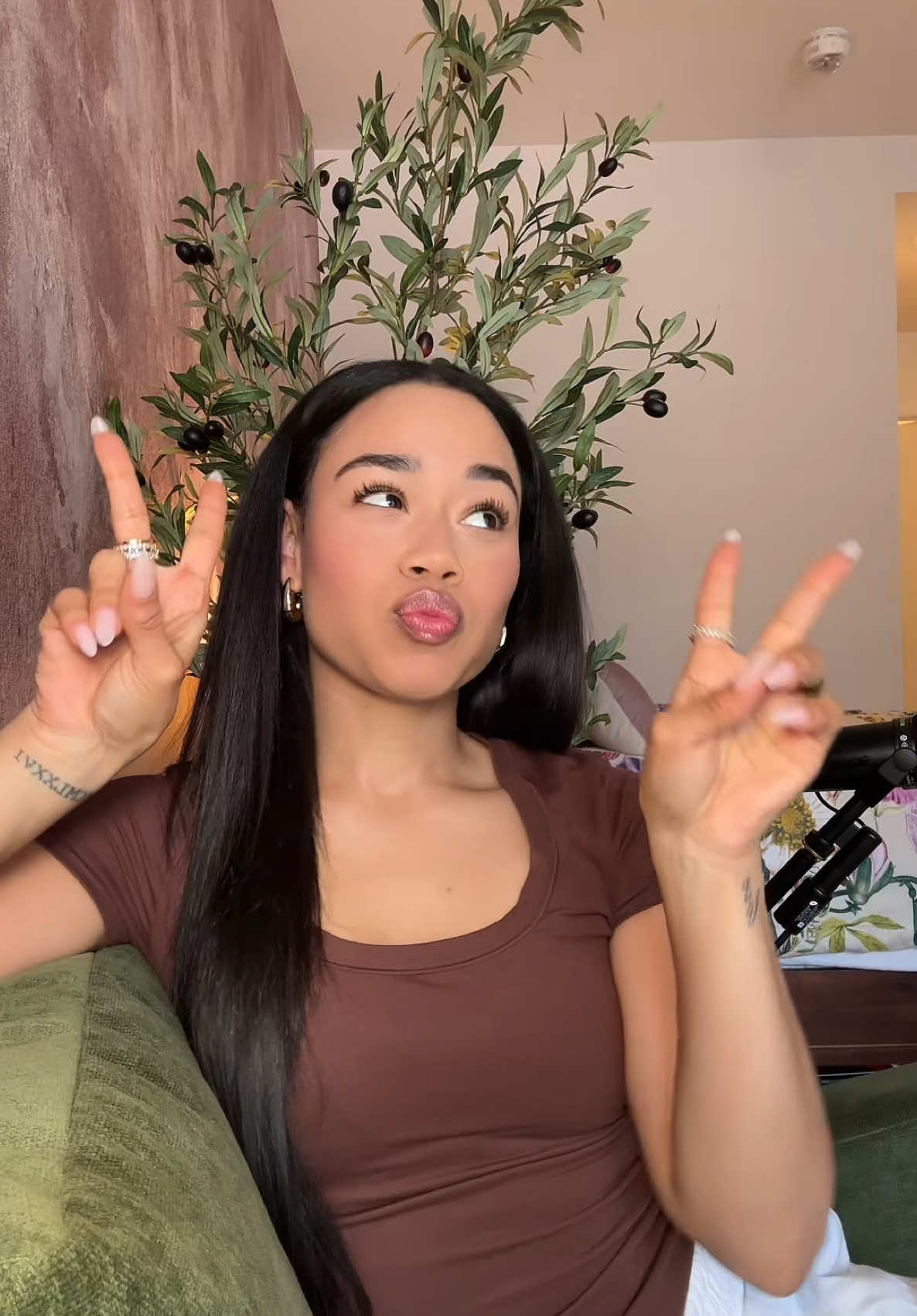 IM BACK BABYYYYYY 🤎 my account was gonezo for weeks but God said NOPE 🙏🏽🥰✨ #blackgirlmagic #godisgood 