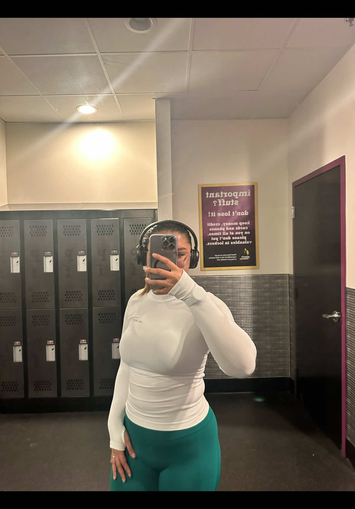 Here’s the gym long sleeve in white ! It’s pretty thick and slightly see through . I have a black sports bra under . I officially have all colors of this shirt 🤭 #GymTok #TikTokShop 