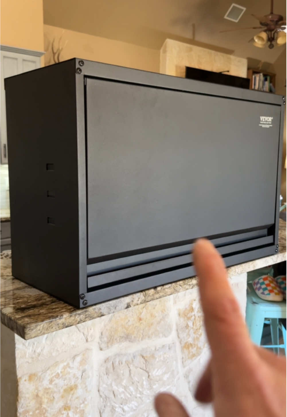 Vevor metal hanging storage cabinet #tools #storage #garage #powertools #vevor #vevortools #bluecollar 