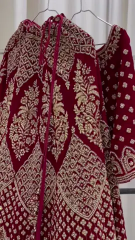 Bridal lehenga for rent ♥️ #foryou #foryoupage #indianlehenga #إيجار##إيجار_لبس_هندي##لبس_هندي##rentlehenga##dubai##sharjah##😂😂😂##dress##rent