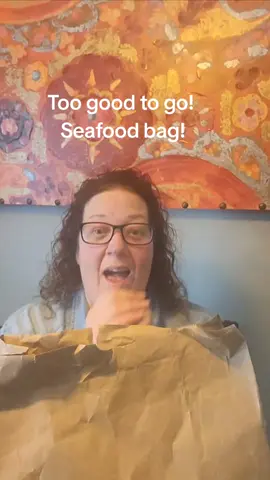 Unbelievably amazing bag! First time I've seen this on the app. Open it with me. #metro #toogoodtogo #seafood #amazingvideo #oshawa #canada_life🇨🇦 #toogoodtogoapp #scored #squidgame 