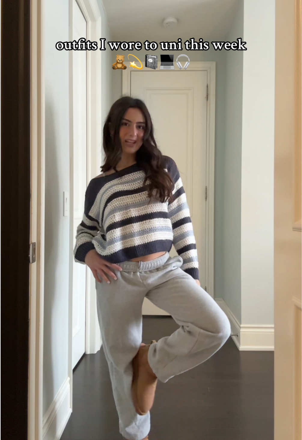 Only for a giant jacket and hat to ruin the entire fit😔 #outfitideas #outfitinspo #uggs #uni #university #college #aritzia #winteroutfit 