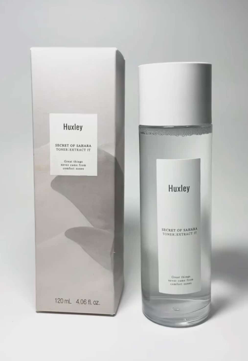 Phải lòng em Huxley Toner Extract It mất rồi @Huxley Việt Nam ơi Thành phần sản phẩm chứa hơn 90% từ thiên nhiên gồm chiết xuất cây xương rồng, dầu hạt xương rồng giúp mang lại khả năng dưỡng ẩm vượt trội và ngăn ngừa các dấu hiệu lão hóa da, bảo vệ làn da không bị tổn thương trước các tác hại đến từ môi trường ô nhiễm và tia UV trong ánh nắng mặt trời.  #ugc #beauty #huxley #toner