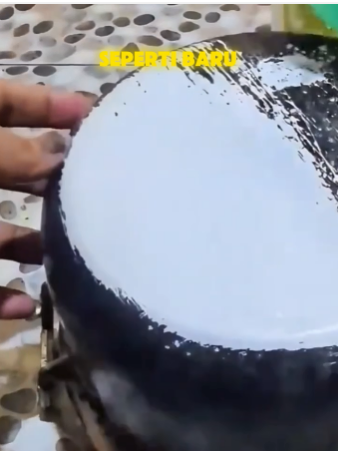 cara membersihkan toilet rumah dengan cairan pembersih