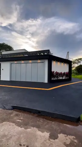 Dreaming of luxury? 🏡✨ This stunning villa in Goiânia for R$ 1.700.000 is where elegance meets comfort! 🌟 Would you call this home? #DreamVilla #LuxuryLiving #GoianiaVibes #HouseGoals #realestatebrazil 