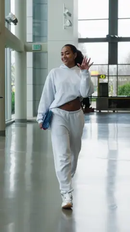 lmfaooo I let TikTok pick the sound I’m so weak 