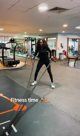 #creatorsearchinsights 🏋️‍♂️ get back in the gym 💪🏽💕 #fitnesgirl #fitnessmodel #Fitness motivation #tiktokukuk #carlina2601 #davidlloydclub #brighton 