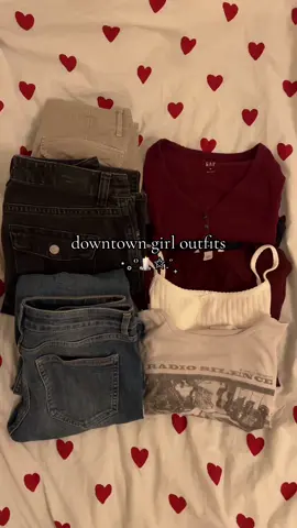 downtown girl outfit inspo 🫶 #downtowngirl #pinterest #brandymelville #coquette #outfitinspo #OOTD #fyp 
