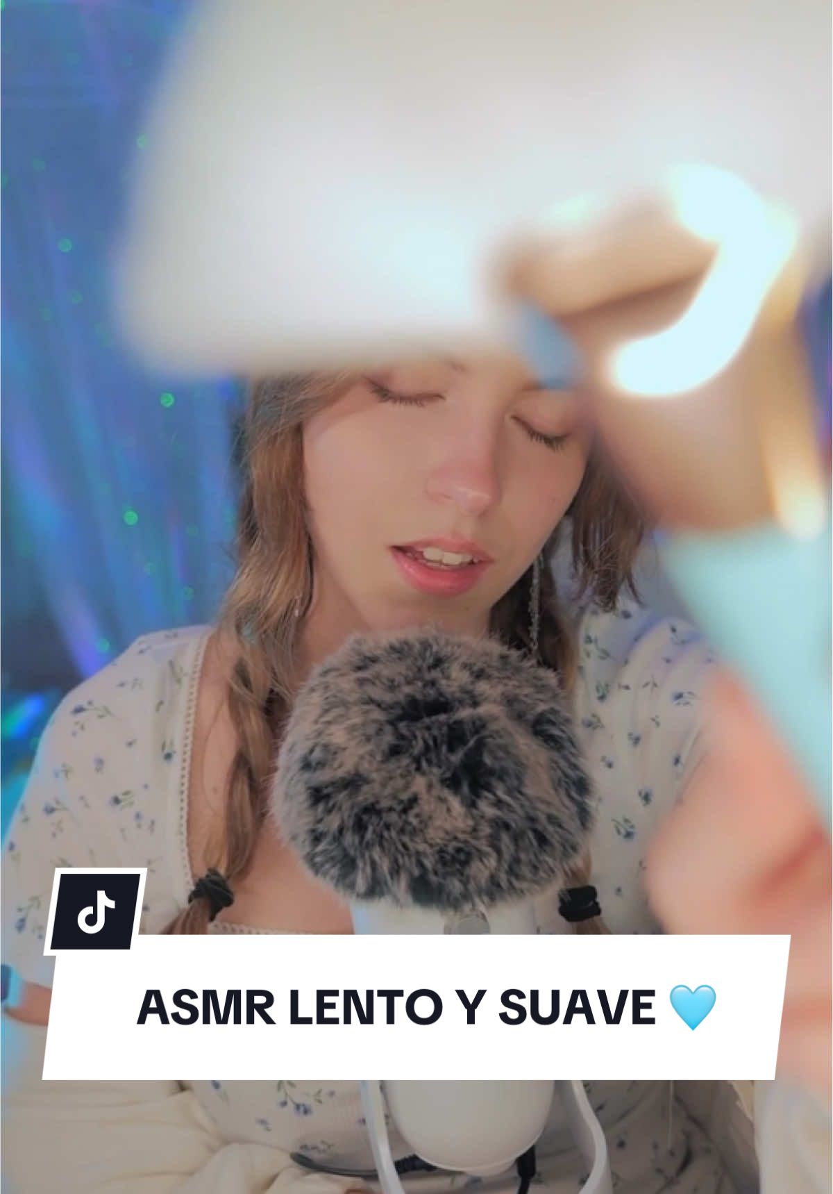 Respuesta a @𝜗𝜚 ── ⊹ ‧₊˚ Suave Brocha y visuales en tu carita 🩵 ASMR lento y suave → YT: Yarify ✨ #asmr  #asmrsounds #asmrlento #lento #relax #asmrespañol #asmrtiktoks #asmrcommunity #parati #fyp #caricias #brochas #asmrvisual #asmrsleep #dormir 