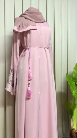 💓Soft Blush Pink Abaya 💓  .  .  .  .  .  #abaya #abayastyle #dubaiabaya #fashion #malaabis #skopje 