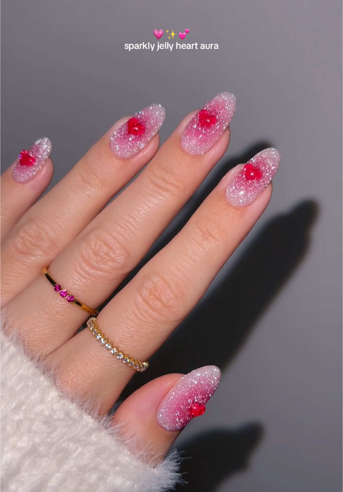 💗✨ a little jelly, a little sparkle, and a glowing aura of love 🫧 @Maison Louis Marie No.9 hand cream from @REVOLVE Beauty @Revolve  #2025nails #pinknails #heartnails #valentinesnails #nailtutorial #auranails #glitternails 