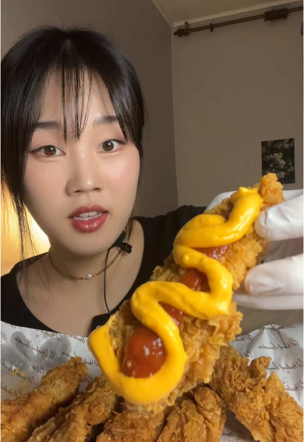 KFC 통다리살에 살사소스+ 치즈소스 !  #mukbang #asmr #asmreating #eatingsound #eating #asmrsounds #Foodie #fyp #tiktok #eat #food #kfc 