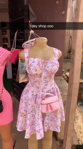 Location:Ogun…Sapade/Lagos  we deliver nationwide How to order: send a dm via WhatsApp or ig link in bio WhatsApp:08106916981 Ig:slay_with_moni #slaywithmoni #fypppppppppppppppppp #smallbusinessowner #chosen #trendingvideo #trending #clothingbrand #CapCut #CapCut#nashcommunity #gowns#ladiesgown#shortgown 