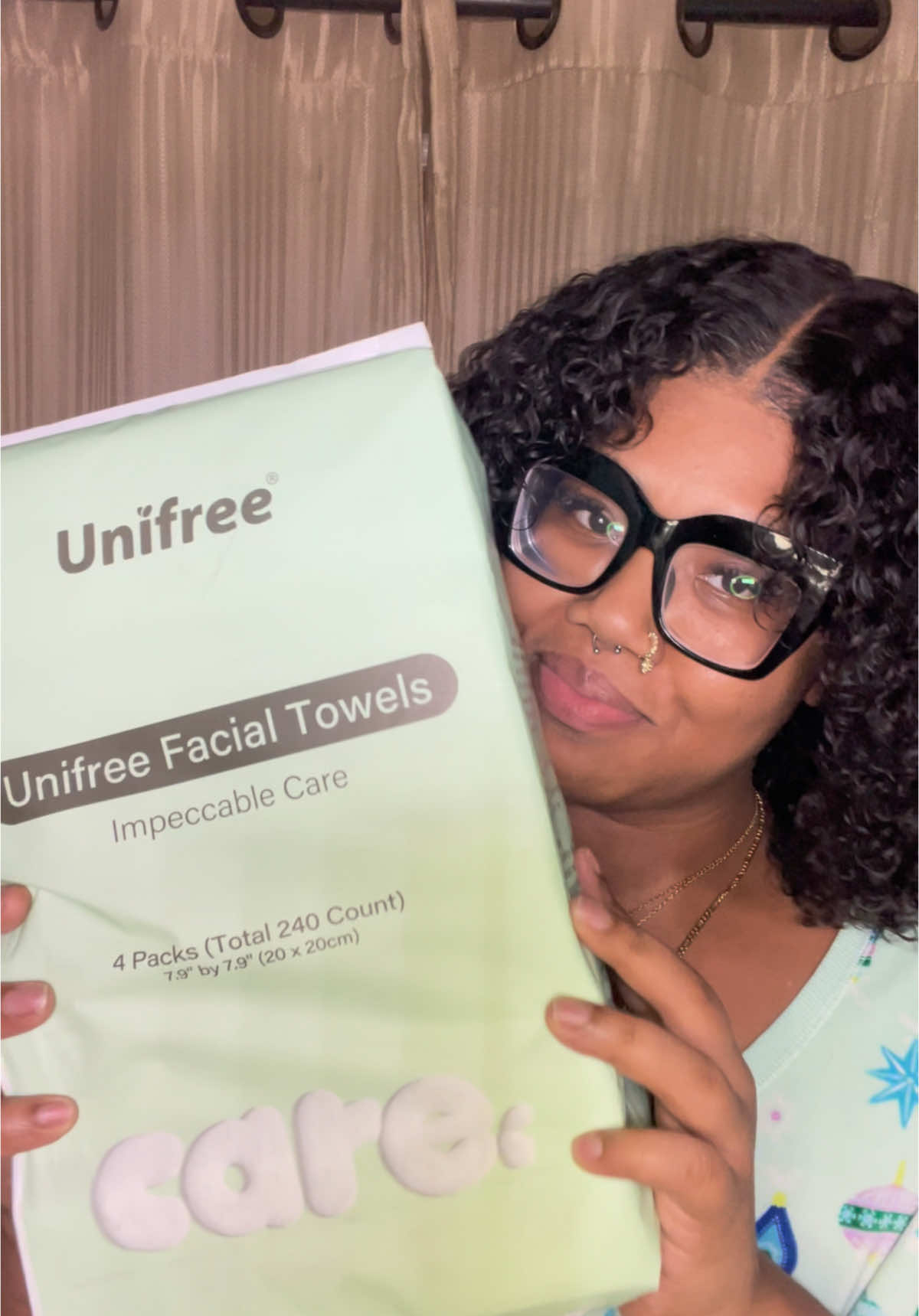 I definitely won’t have to restock for a minute 👏🏽🙌🏽 @UnifreeUS @Unifree Face Towels #skin #skincare #skincareroutine #unifree #facial #towels #wipes #skincaretips #SelfCare #skincarehacks #jumpstartsale #tiktokshopfinds #imsoul 
