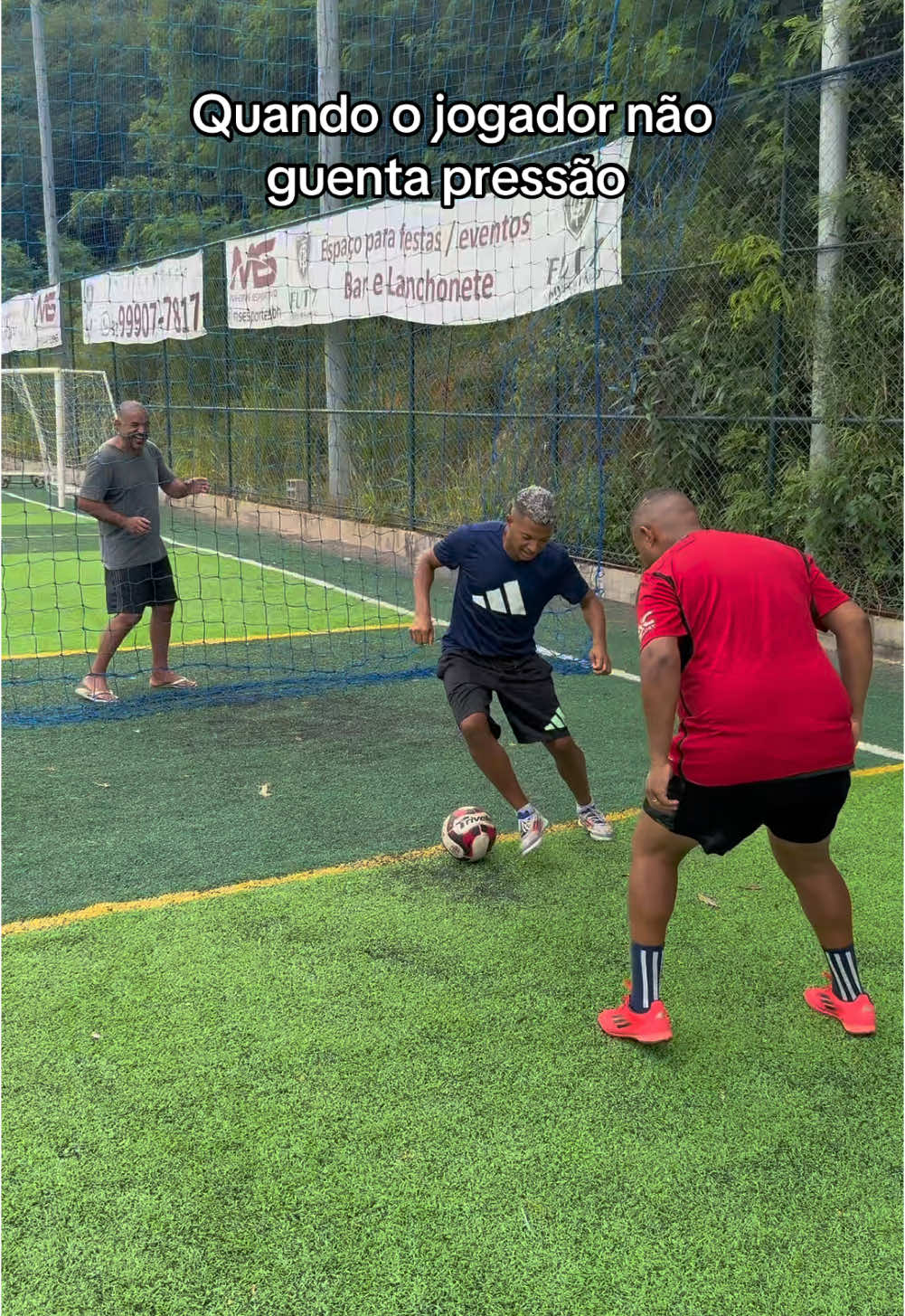 Marca o parca o jogador que não guenta pressão 