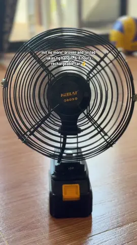 Parang di lang nagbrownout sa inyo kung ganto naman kalakas rechargeable fan nyo 👌 #keelat #keelatelectricfan #rechargeablefan #electricfan #minifan #fyp #foryou 