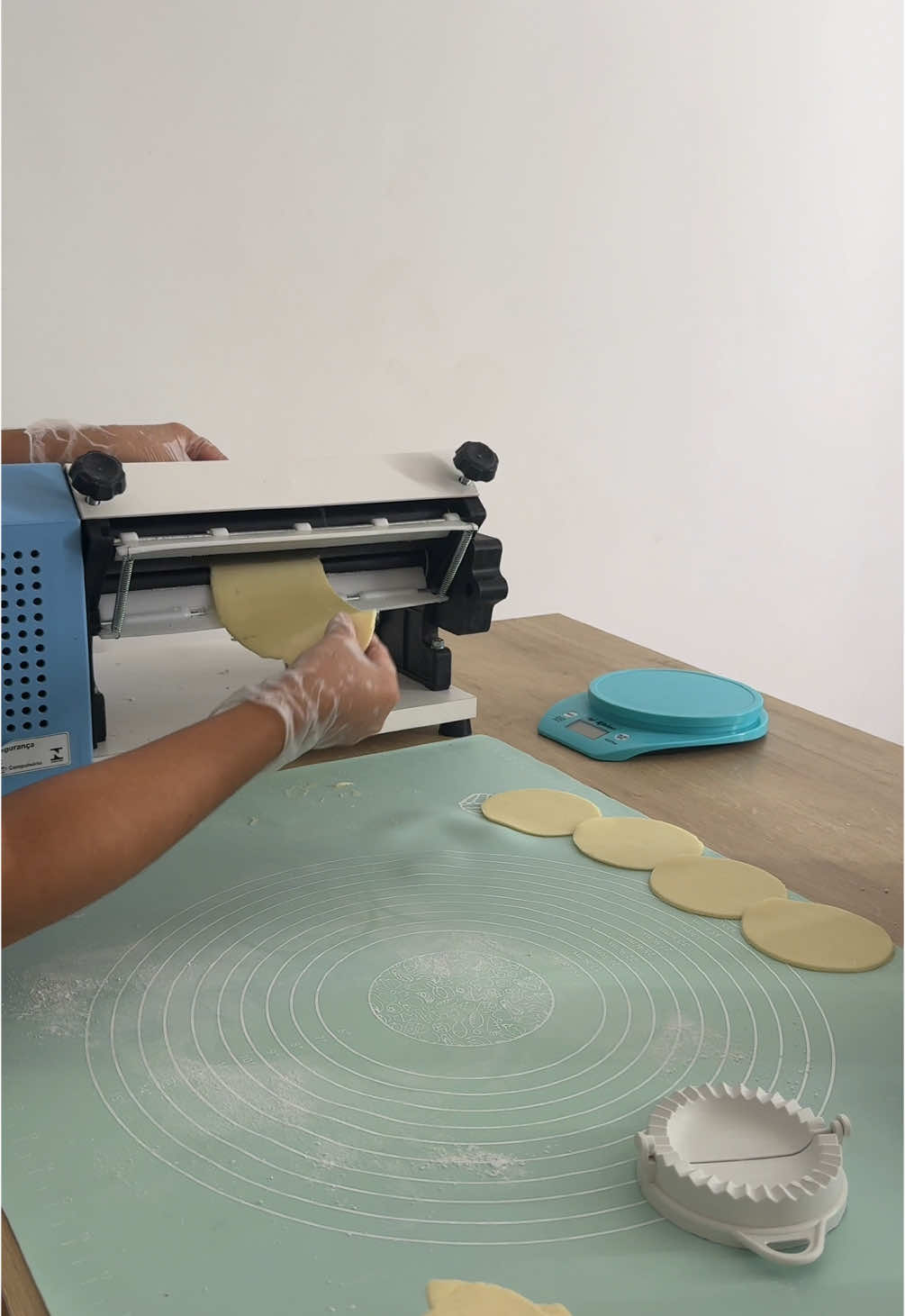 Vem comigo fazer um pedido de pastel de leite ninho 🥰