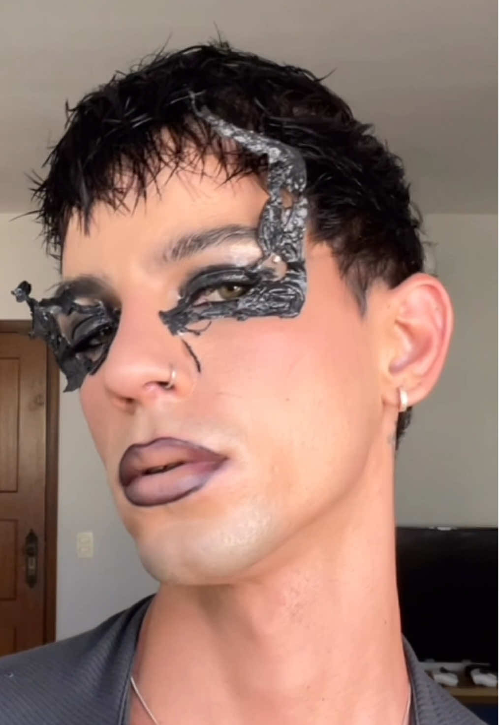 Saco de lixo make up tutorial #makeup #viral #fy #tutorial 