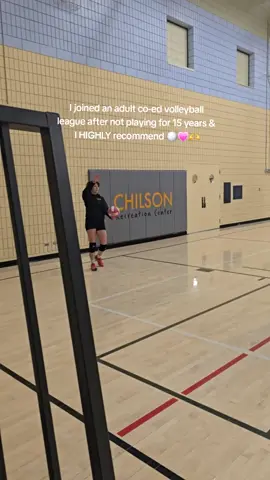 Adult rec volleyball-- I'm obsessed !!After playing competitive volleyball for years on high school teams and club teams I took some time off & it's sooo nice to be playing without the stress & pressure 🏐🫶💗 highly highly recommend!!! #volleyballdig #volleyballgame #volleyballplayer #recvolleyball #coedvolleyball #adultvolleyball #volleyballlife #volleyballforlife 