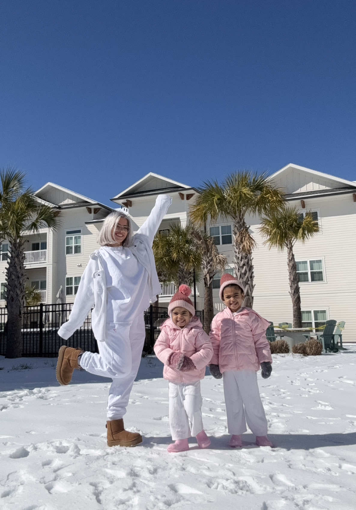 Charleston getting snow once a decade was the only thing that kept us outside all day 🥶