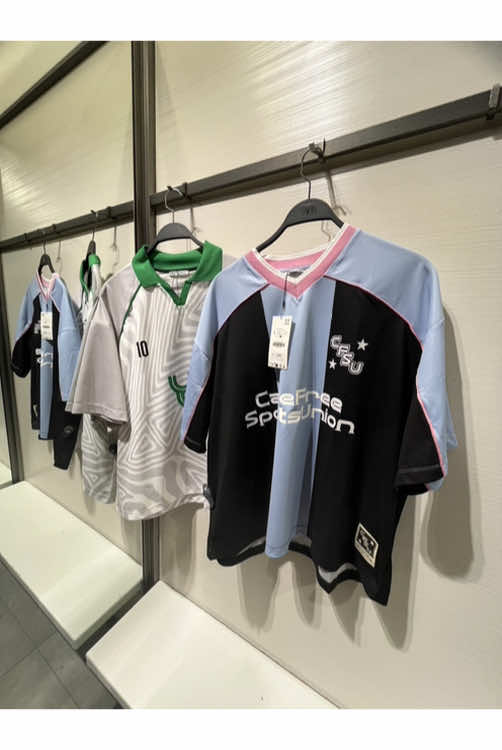 NUEVAS CAMISETAS ESTILO BLOCKECORE EN ZARA! 😮‍💨 #uruguay #uruguay🇺🇾 #zara #zaramen #zarafinds #ropa #moda #Lifestyle #fashion #fyp #parati 